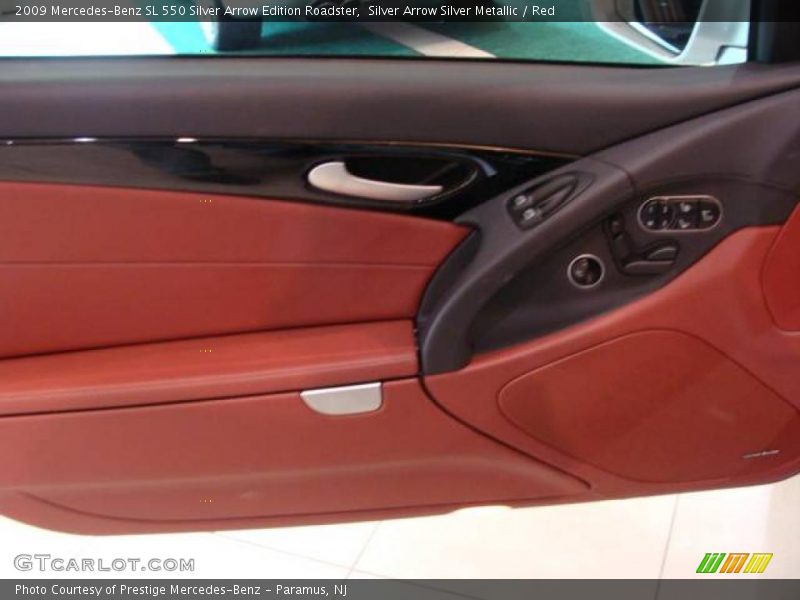 Door Panel of 2009 SL 550 Silver Arrow Edition Roadster