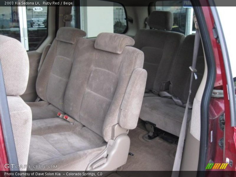 Ruby Red / Beige 2003 Kia Sedona LX