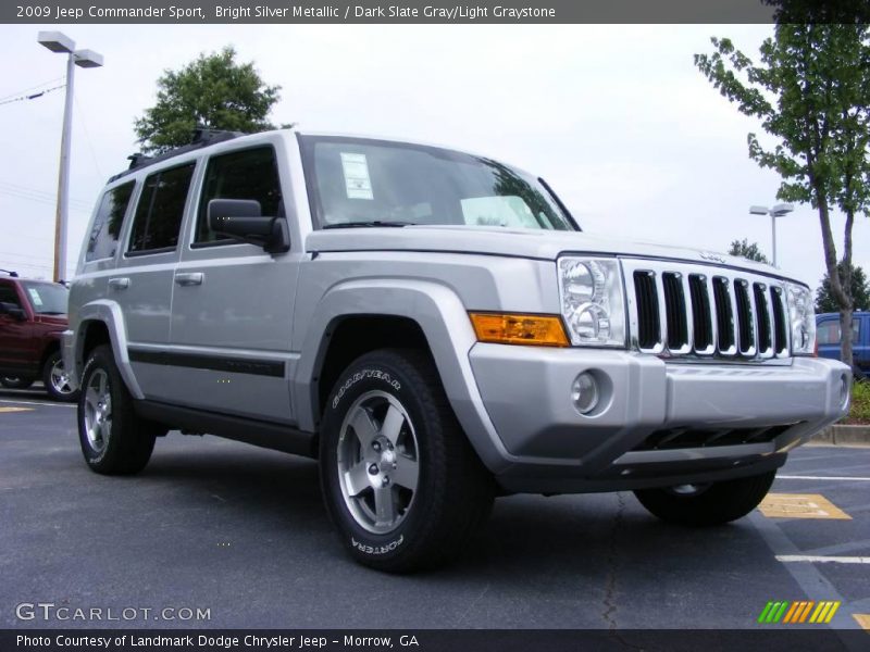 Bright Silver Metallic / Dark Slate Gray/Light Graystone 2009 Jeep Commander Sport
