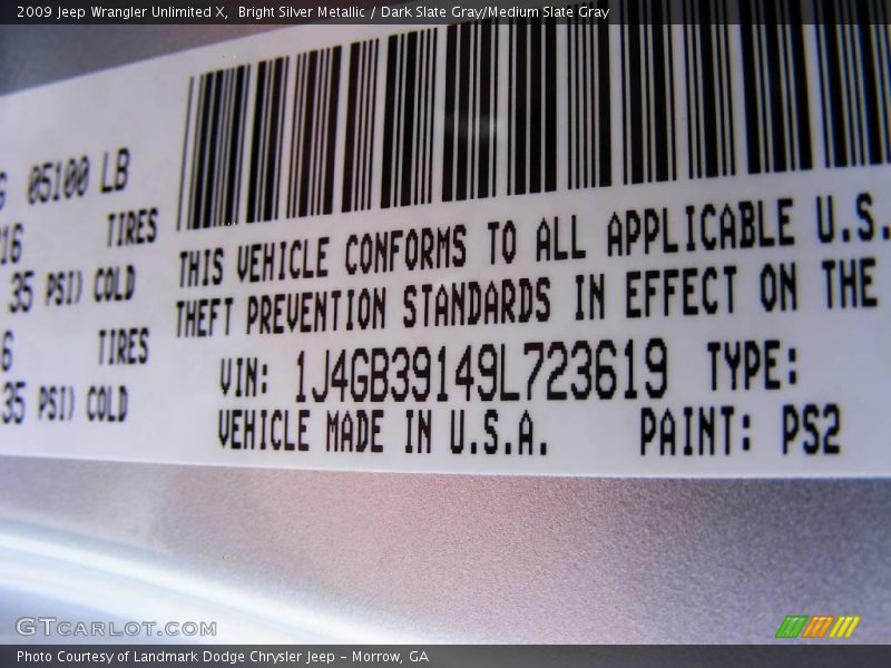 Bright Silver Metallic / Dark Slate Gray/Medium Slate Gray 2009 Jeep Wrangler Unlimited X