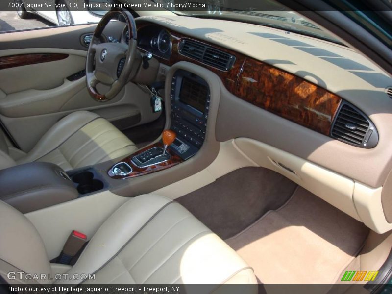Jaguar Racing Green Metallic / Ivory/Mocha 2007 Jaguar S-Type 3.0