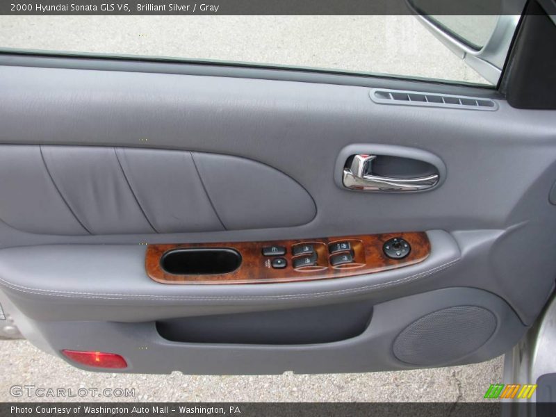 Brilliant Silver / Gray 2000 Hyundai Sonata GLS V6