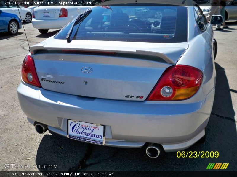 Super Silver / Black 2003 Hyundai Tiburon GT V6