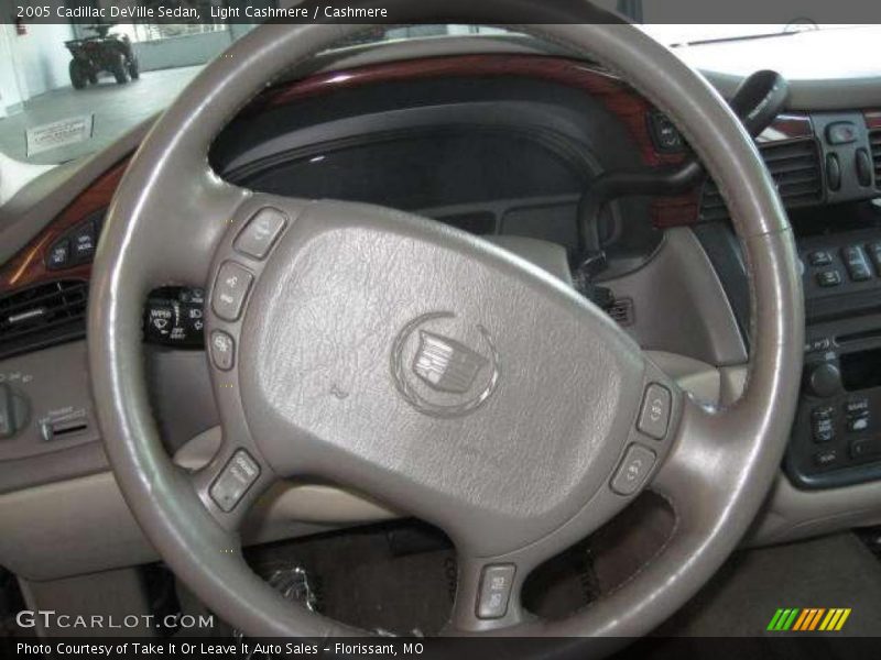 Light Cashmere / Cashmere 2005 Cadillac DeVille Sedan