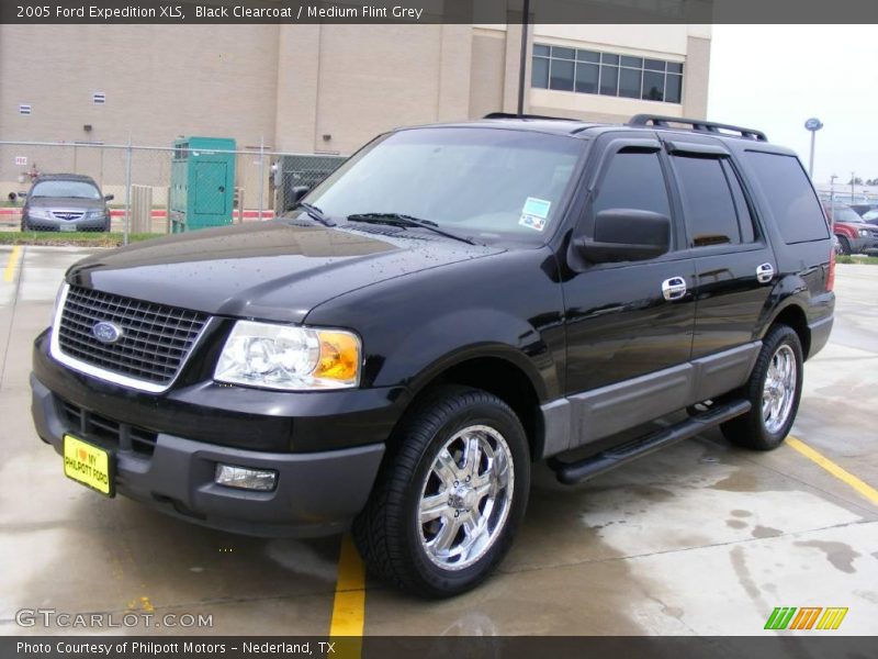Black Clearcoat / Medium Flint Grey 2005 Ford Expedition XLS