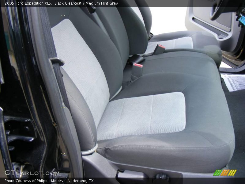Black Clearcoat / Medium Flint Grey 2005 Ford Expedition XLS