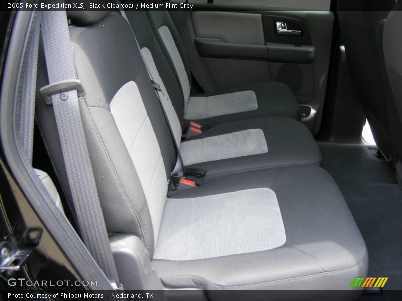 Black Clearcoat / Medium Flint Grey 2005 Ford Expedition XLS
