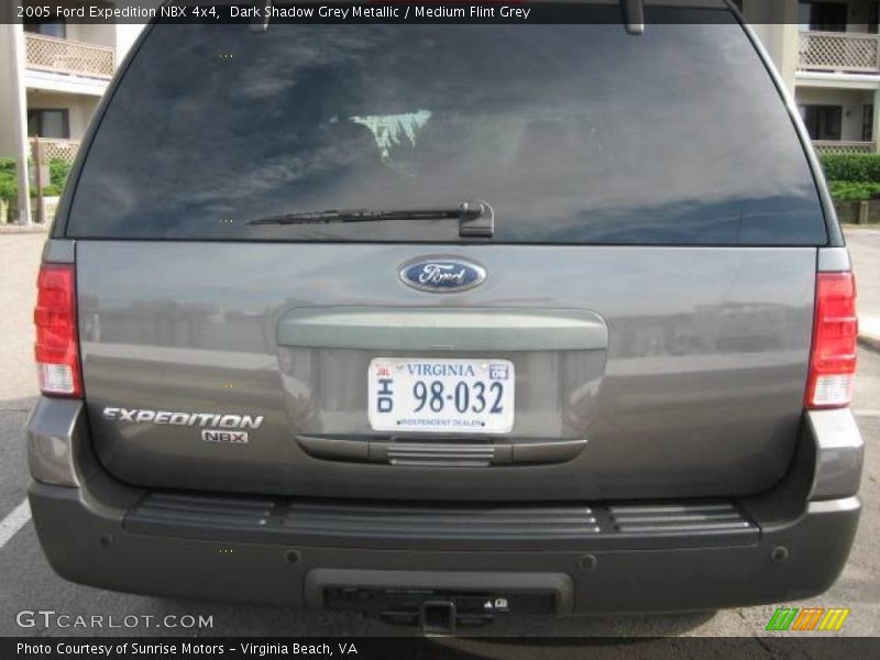 Dark Shadow Grey Metallic / Medium Flint Grey 2005 Ford Expedition NBX 4x4