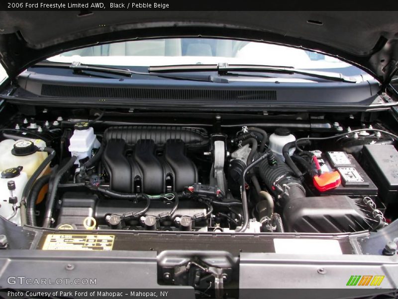 Black / Pebble Beige 2006 Ford Freestyle Limited AWD