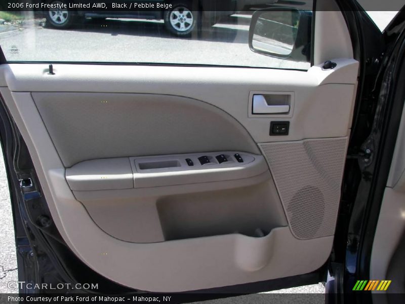Black / Pebble Beige 2006 Ford Freestyle Limited AWD