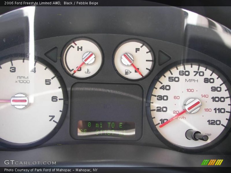 Black / Pebble Beige 2006 Ford Freestyle Limited AWD