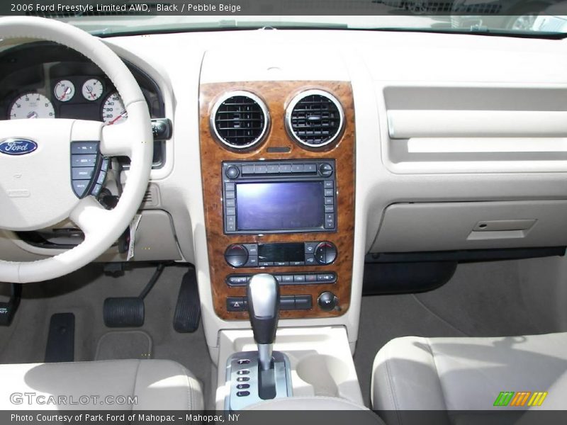 Black / Pebble Beige 2006 Ford Freestyle Limited AWD
