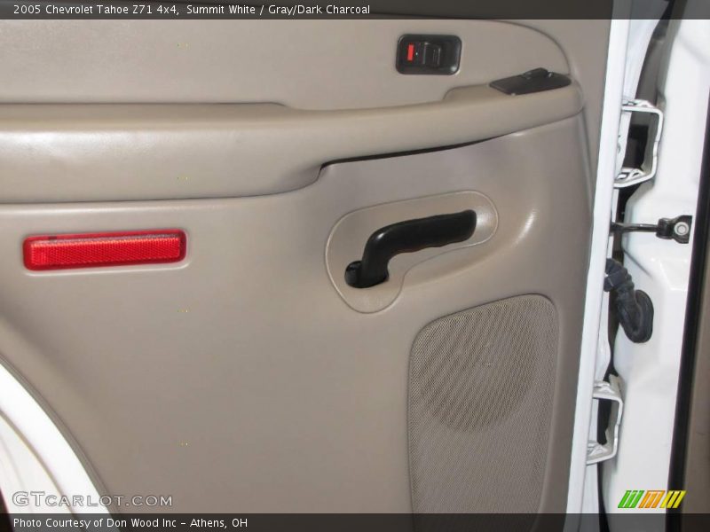 Summit White / Gray/Dark Charcoal 2005 Chevrolet Tahoe Z71 4x4