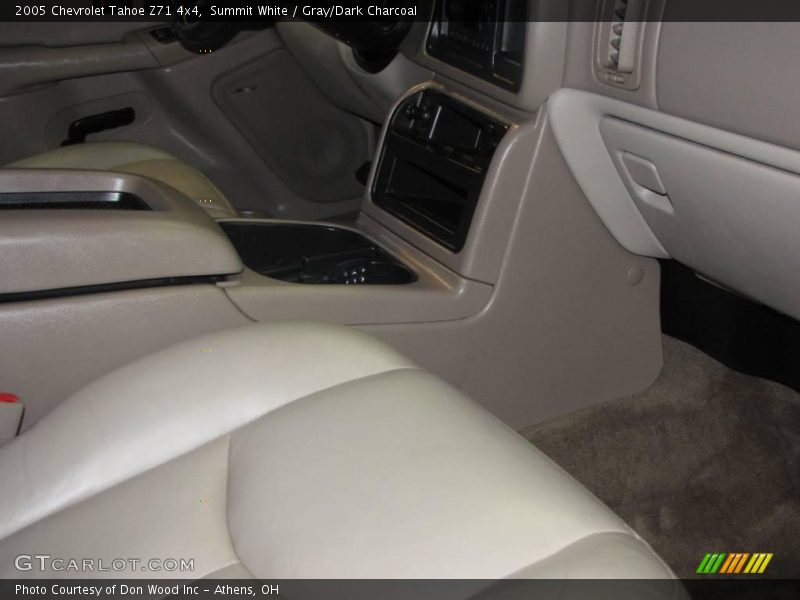 Summit White / Gray/Dark Charcoal 2005 Chevrolet Tahoe Z71 4x4