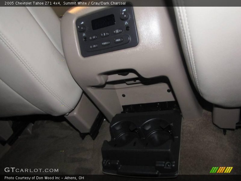 Summit White / Gray/Dark Charcoal 2005 Chevrolet Tahoe Z71 4x4