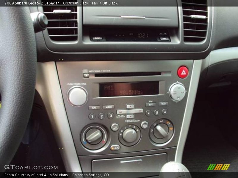 Obsidian Black Pearl / Off Black 2009 Subaru Legacy 2.5i Sedan