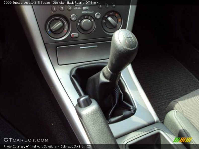 Obsidian Black Pearl / Off Black 2009 Subaru Legacy 2.5i Sedan
