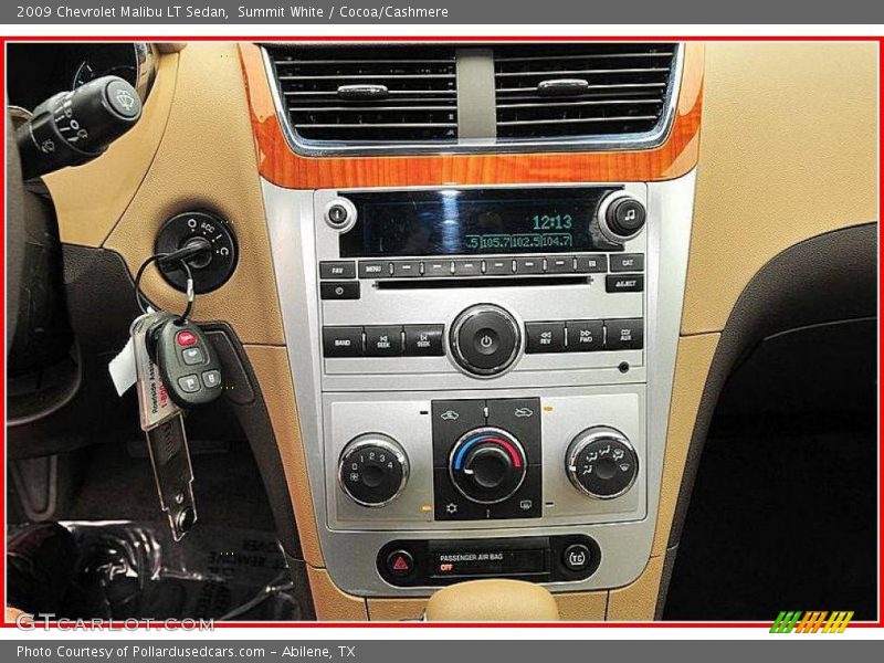 Summit White / Cocoa/Cashmere 2009 Chevrolet Malibu LT Sedan