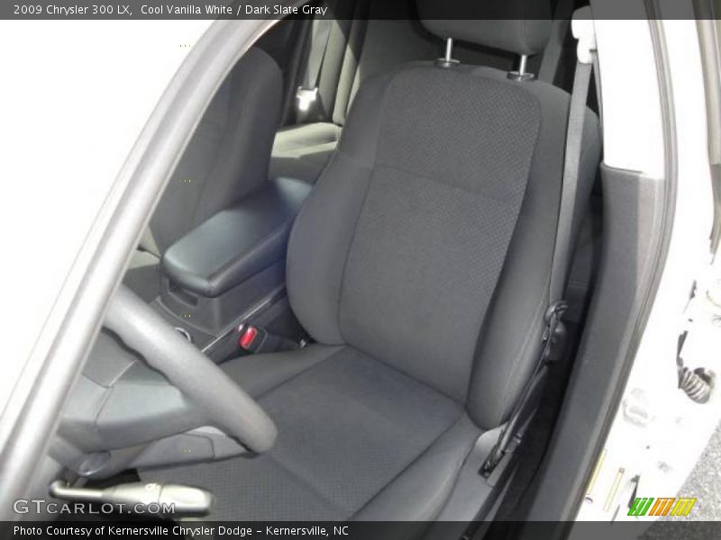 Cool Vanilla White / Dark Slate Gray 2009 Chrysler 300 LX
