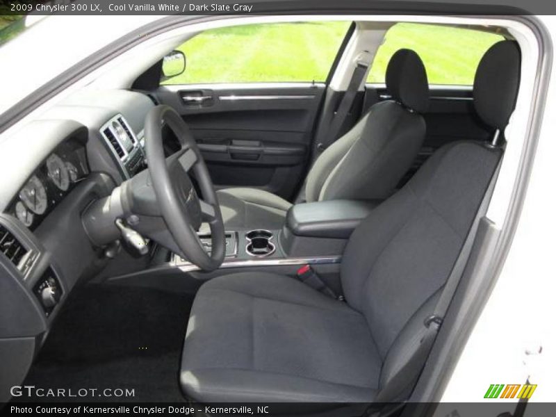Cool Vanilla White / Dark Slate Gray 2009 Chrysler 300 LX