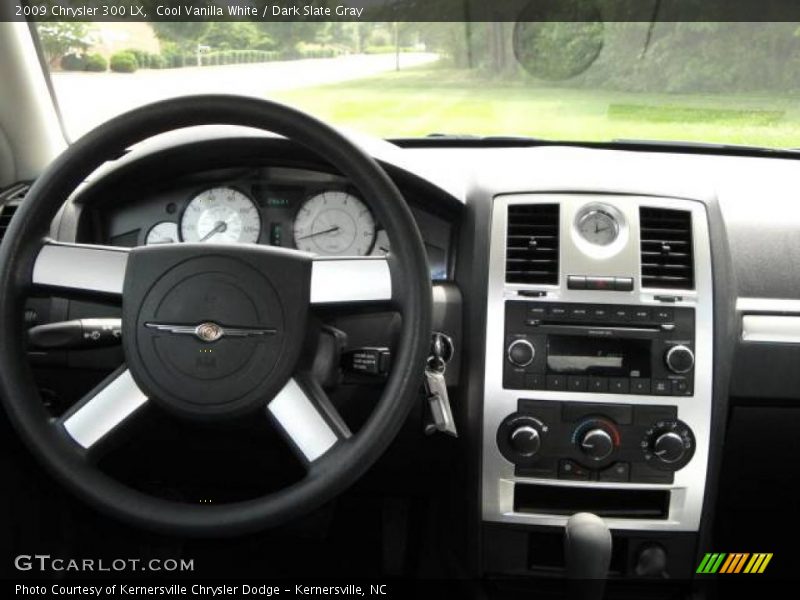 Cool Vanilla White / Dark Slate Gray 2009 Chrysler 300 LX