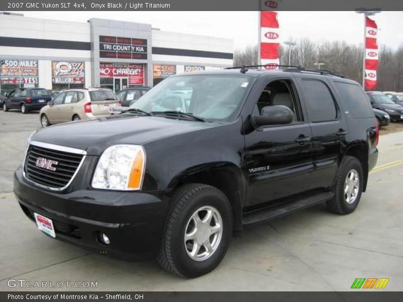 Onyx Black / Light Titanium 2007 GMC Yukon SLT 4x4