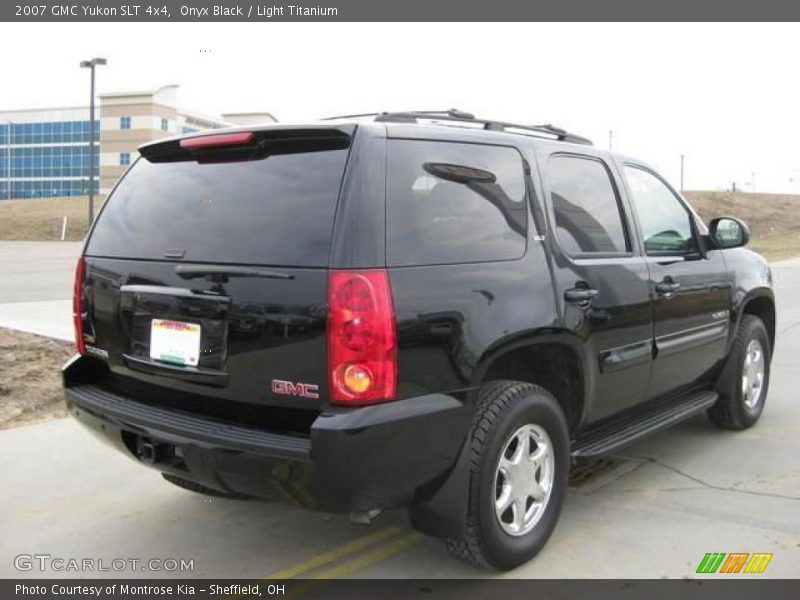 Onyx Black / Light Titanium 2007 GMC Yukon SLT 4x4