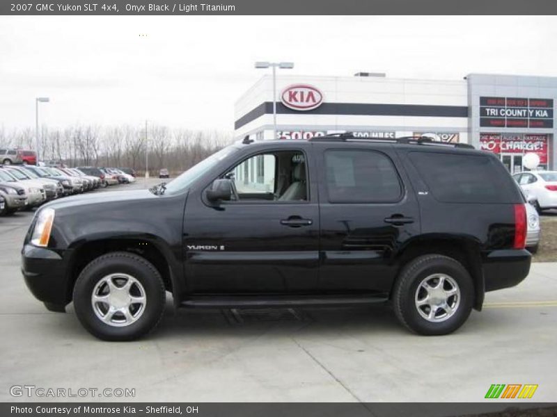 Onyx Black / Light Titanium 2007 GMC Yukon SLT 4x4
