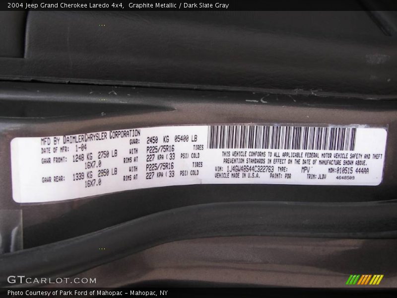 Graphite Metallic / Dark Slate Gray 2004 Jeep Grand Cherokee Laredo 4x4