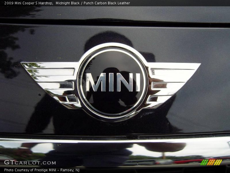 Midnight Black / Punch Carbon Black Leather 2009 Mini Cooper S Hardtop