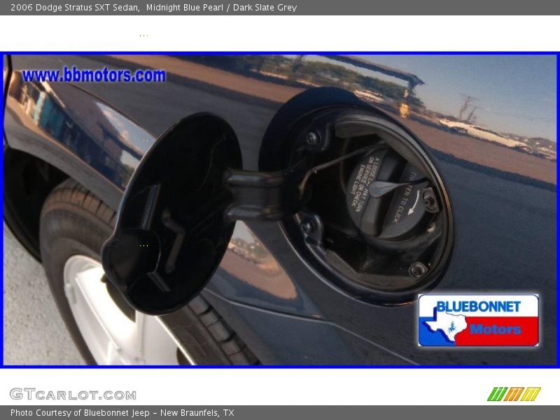 Midnight Blue Pearl / Dark Slate Grey 2006 Dodge Stratus SXT Sedan