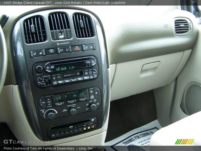 Linen Gold Metallic / Dark Khaki/Light Graystone 2007 Dodge Grand Caravan SXT