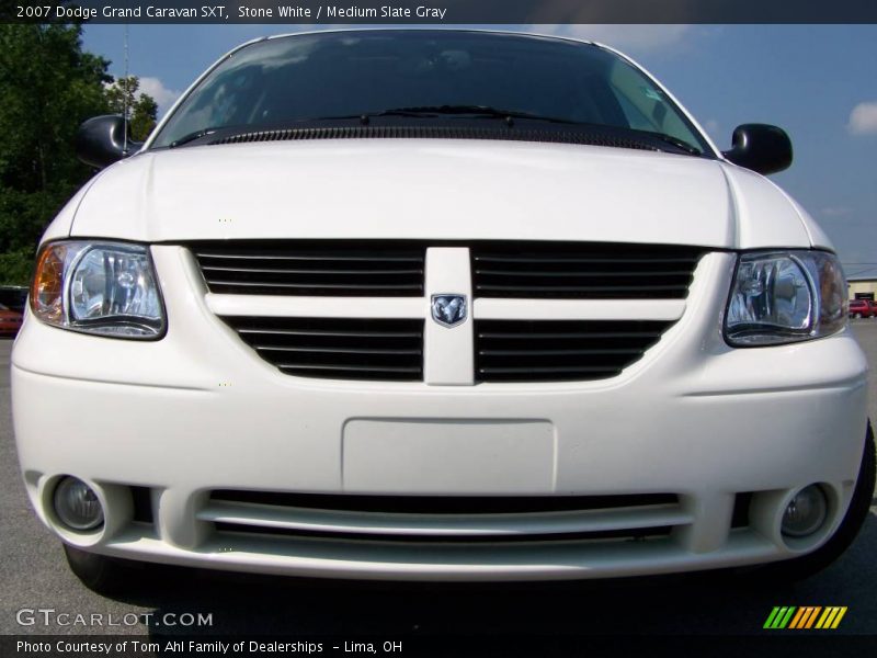 Stone White / Medium Slate Gray 2007 Dodge Grand Caravan SXT