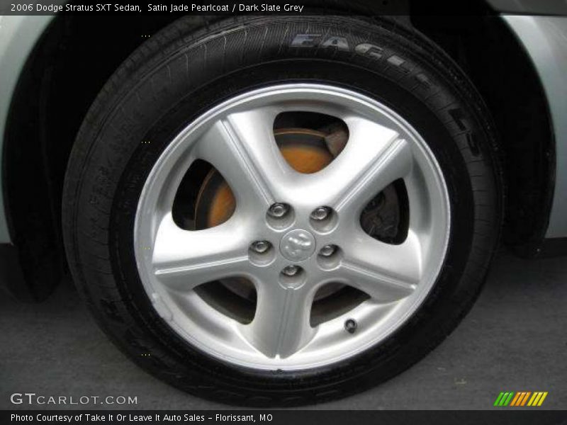 Satin Jade Pearlcoat / Dark Slate Grey 2006 Dodge Stratus SXT Sedan