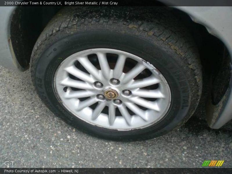 Bright Silver Metallic / Mist Gray 2000 Chrysler Town & Country LX