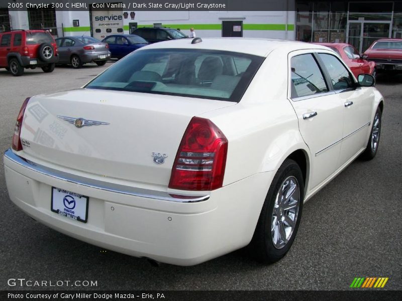 Cool Vanilla / Dark Slate Gray/Light Graystone 2005 Chrysler 300 C HEMI