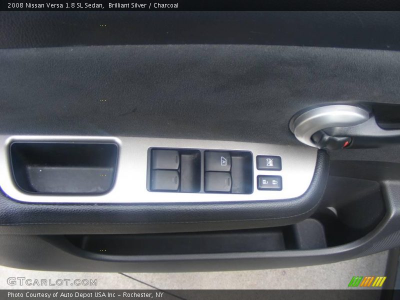 Brilliant Silver / Charcoal 2008 Nissan Versa 1.8 SL Sedan