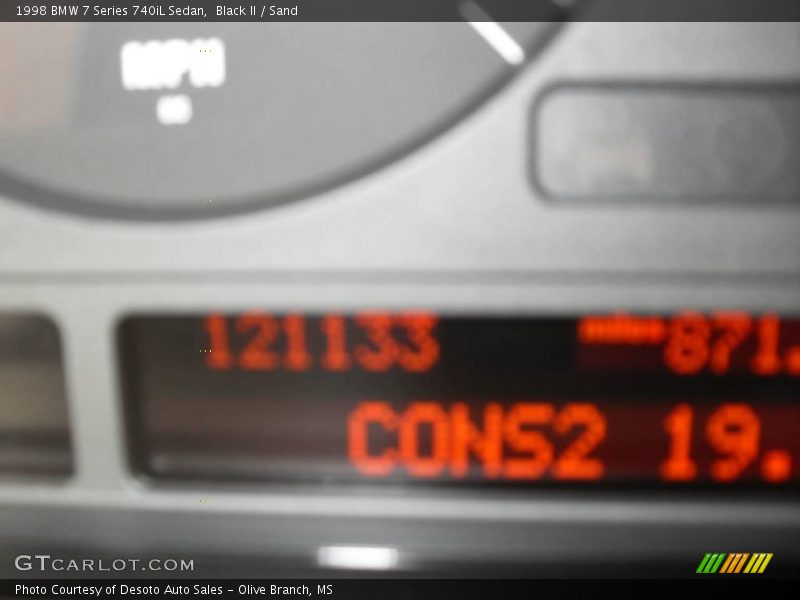 Black II / Sand 1998 BMW 7 Series 740iL Sedan