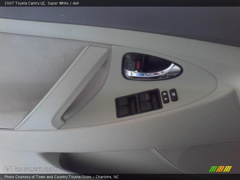Super White / Ash 2007 Toyota Camry LE