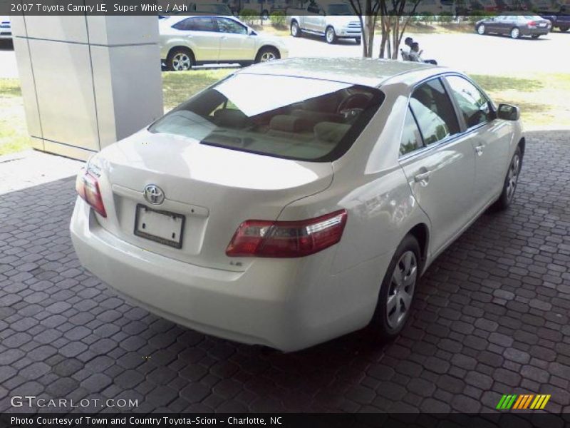 Super White / Ash 2007 Toyota Camry LE