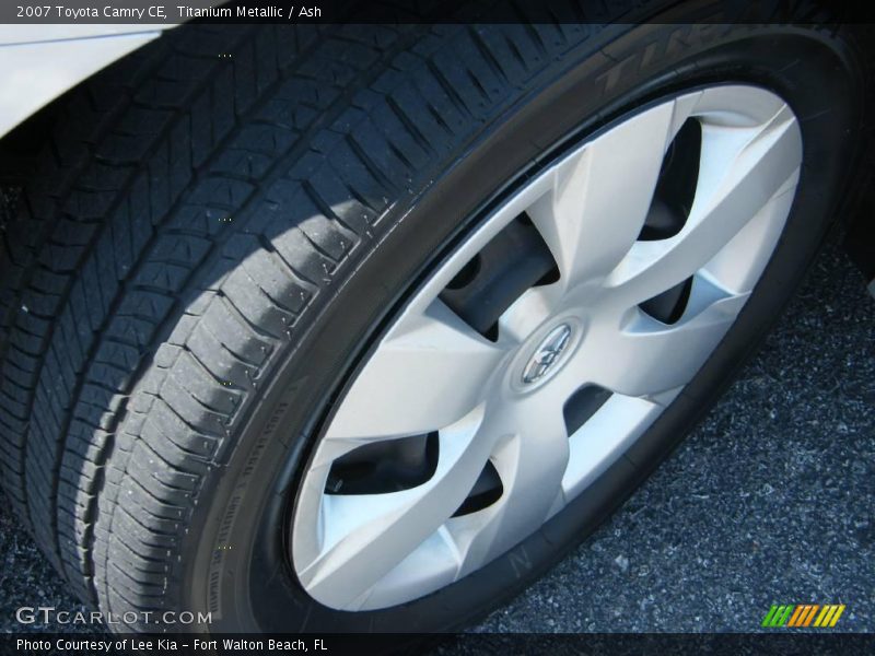 Titanium Metallic / Ash 2007 Toyota Camry CE
