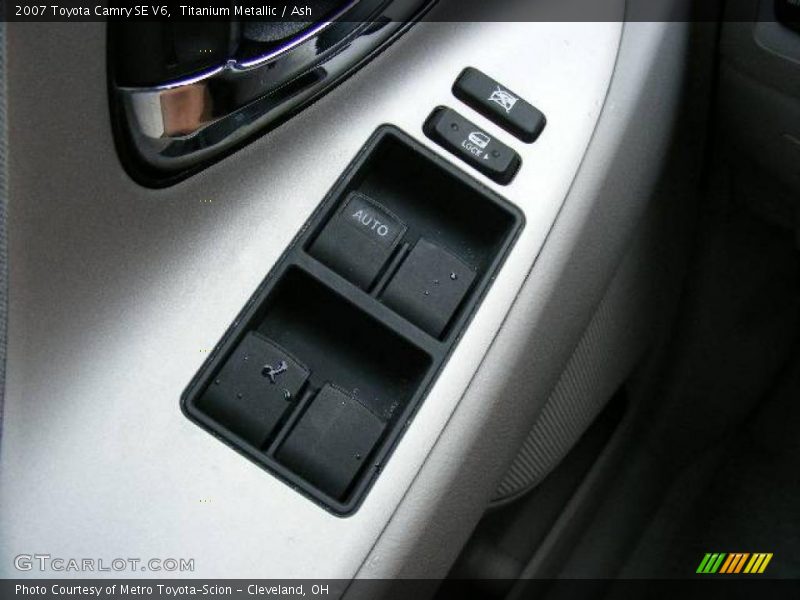 Titanium Metallic / Ash 2007 Toyota Camry SE V6