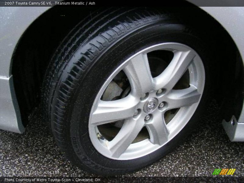 Titanium Metallic / Ash 2007 Toyota Camry SE V6
