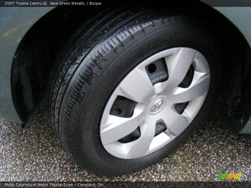 Aloe Green Metallic / Bisque 2007 Toyota Camry LE