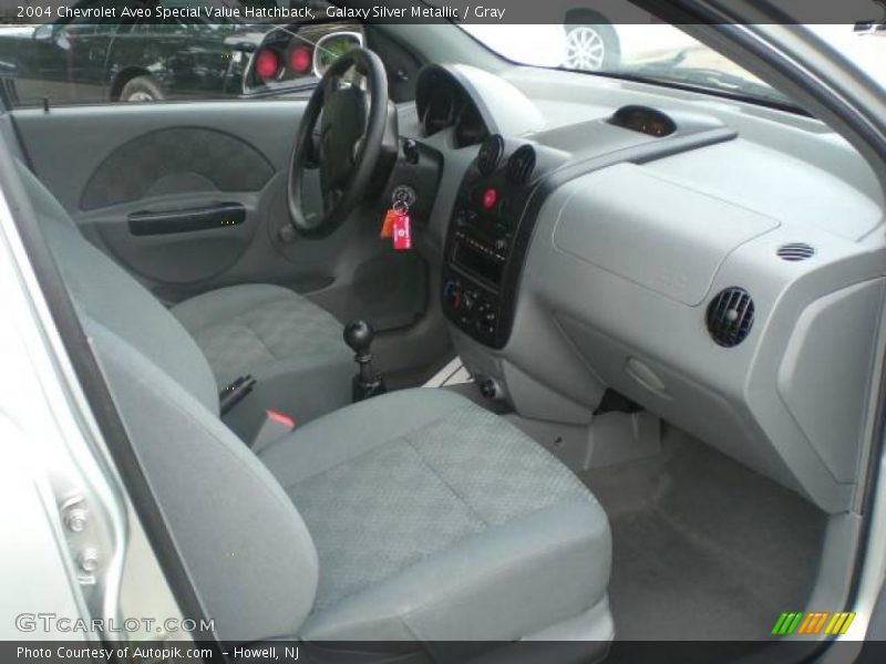 Galaxy Silver Metallic / Gray 2004 Chevrolet Aveo Special Value Hatchback