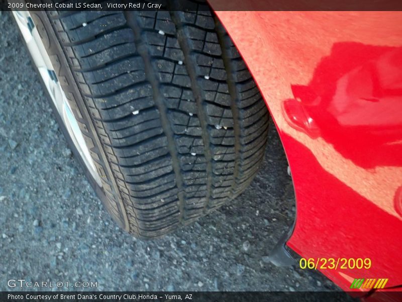 Victory Red / Gray 2009 Chevrolet Cobalt LS Sedan