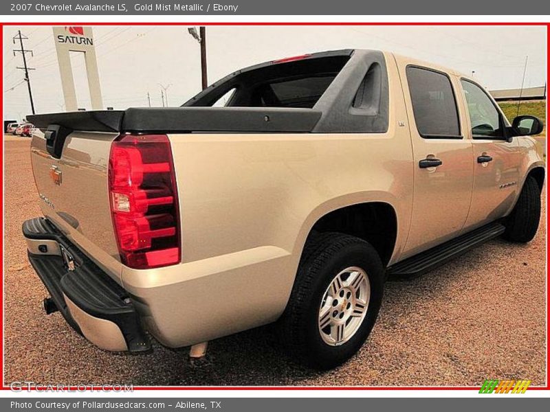 Gold Mist Metallic / Ebony 2007 Chevrolet Avalanche LS