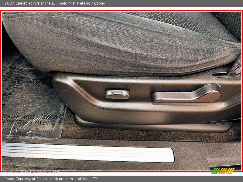 Gold Mist Metallic / Ebony 2007 Chevrolet Avalanche LS