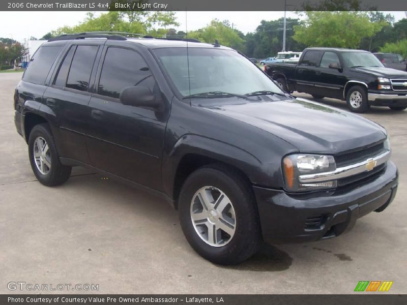 Black / Light Gray 2006 Chevrolet TrailBlazer LS 4x4