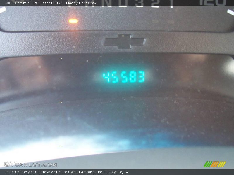 Black / Light Gray 2006 Chevrolet TrailBlazer LS 4x4